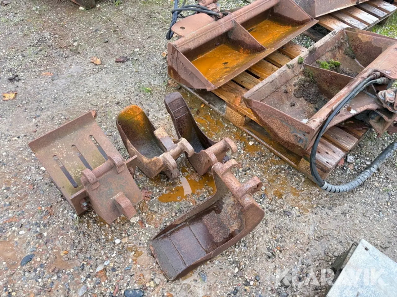 Billede 4 - Hydraulisk kipskovl 2 styk med 4 skovle