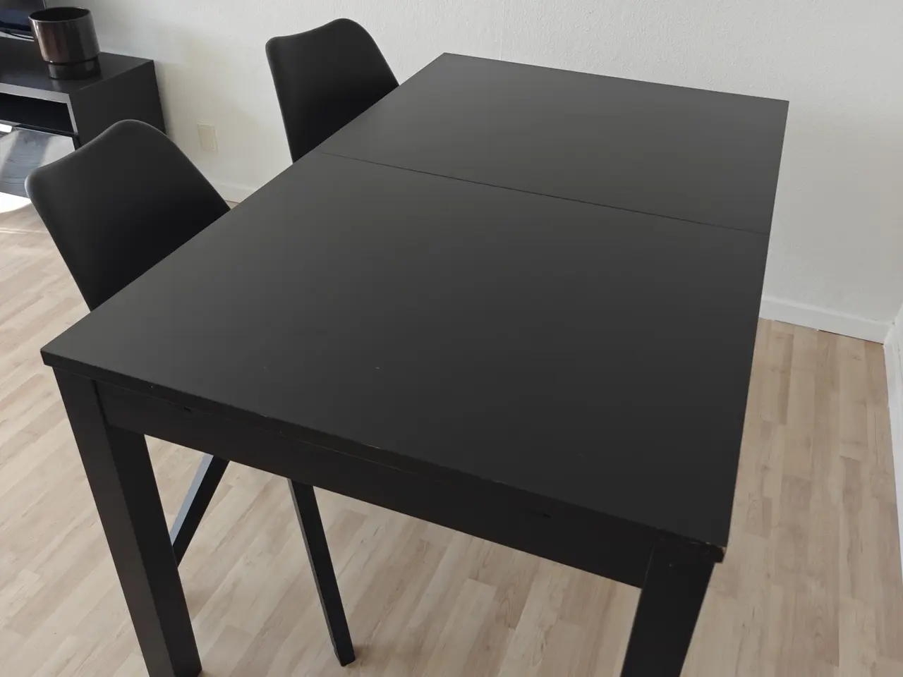 Billede 4 - spisebord og stole
