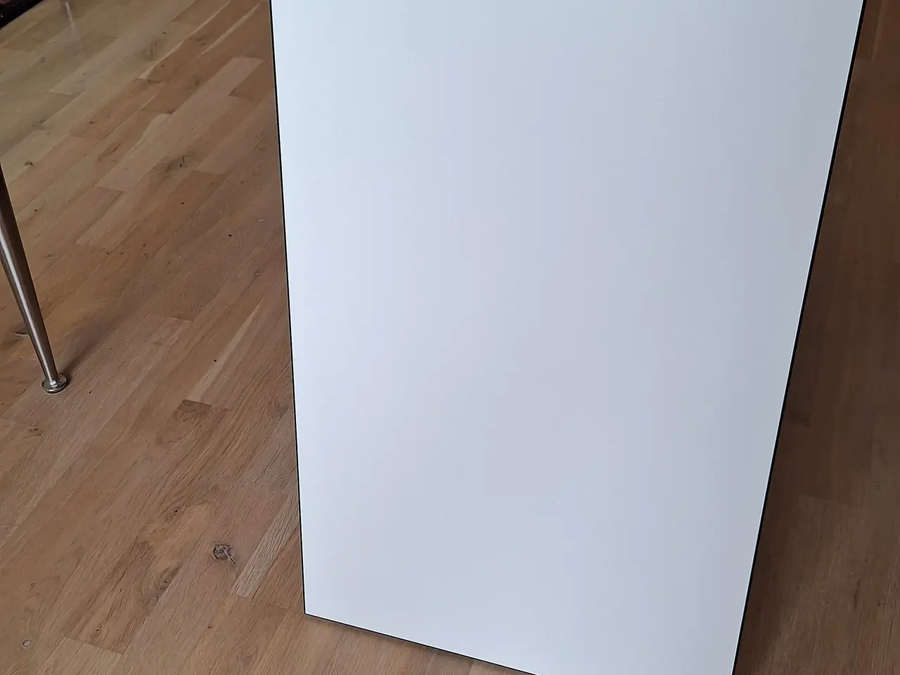Billede 2 - Spisebord i hvid laminat