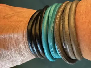 Tyrkis og grå - læder Ole Lynggaard’s armbånd