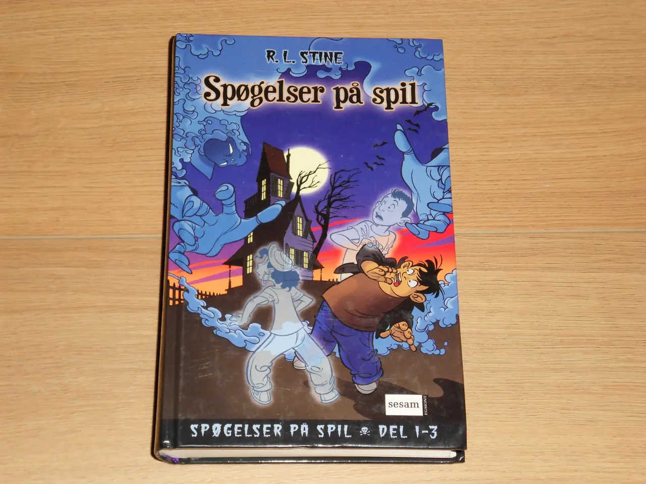 Billede 1 - Spøgelser på spil. Del 1-3. R.L. Stine