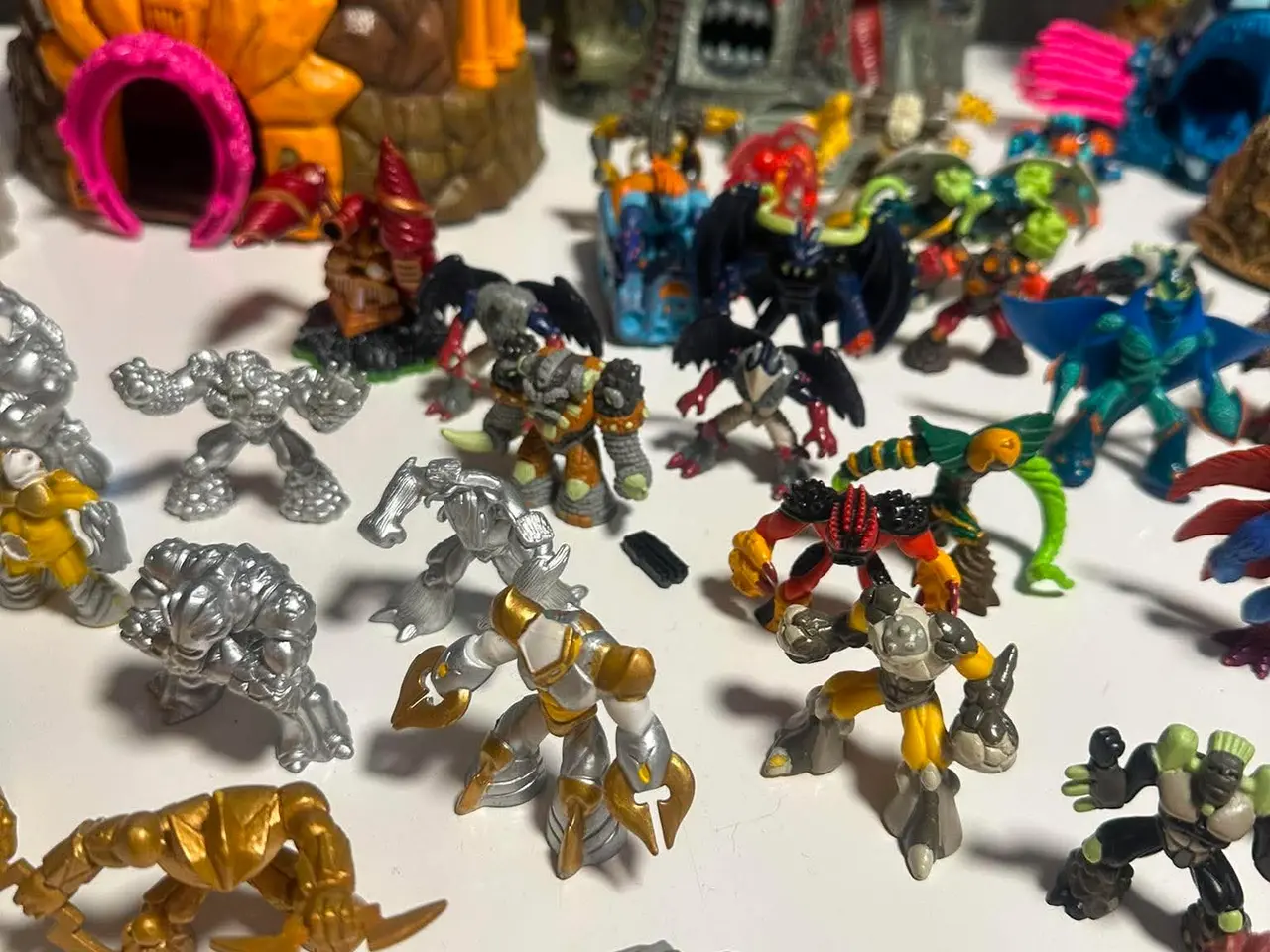 Billede 3 - Stor Gormiti-samling – 81 figurer + playsets 
