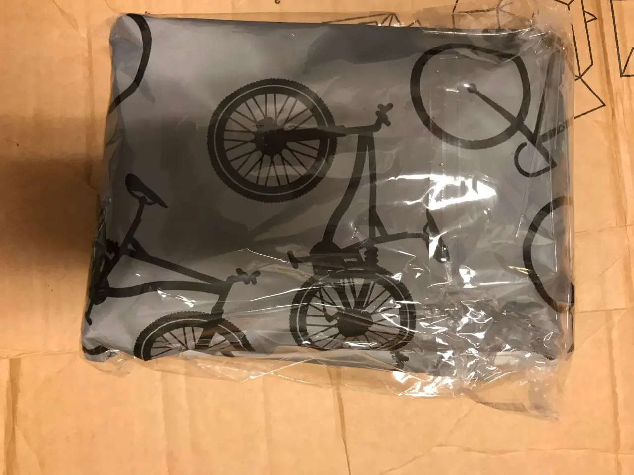 Billede 2 - Cykelovertræk med cykel motiv