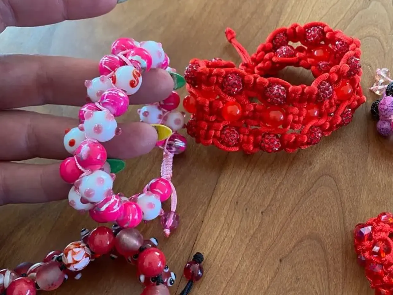 Billede 6 - Nye knyttede armbånd