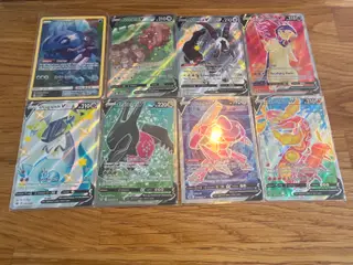 Pokemon v full art kort i forskellige stande