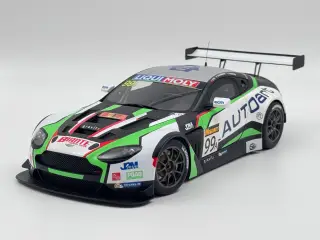 2015 Aston Martin Vantage V12 GT3 - 1:18