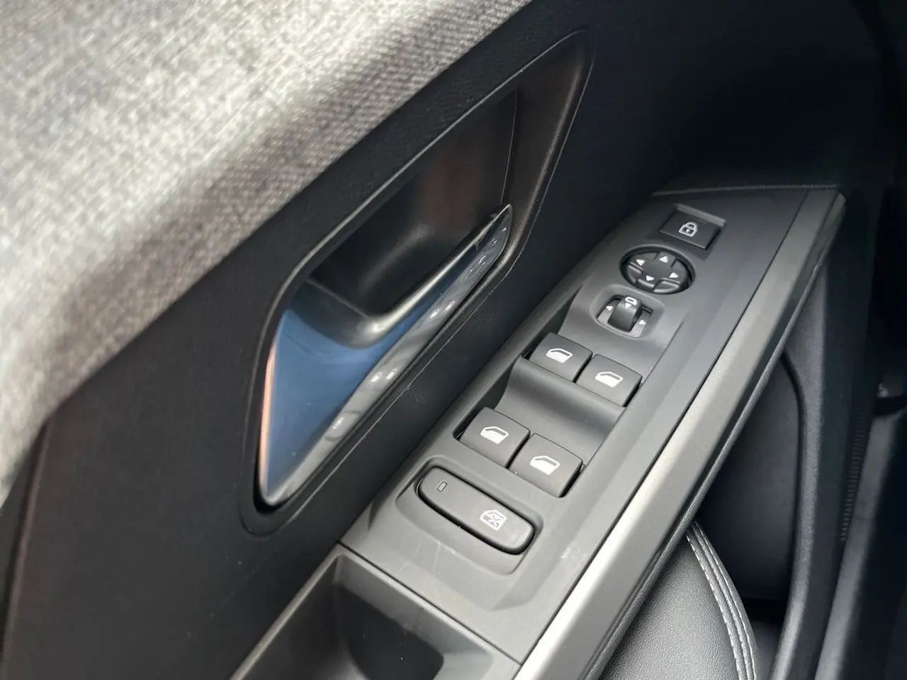Billede 17 - Peugeot e-5008 77 Allure Pack 7prs