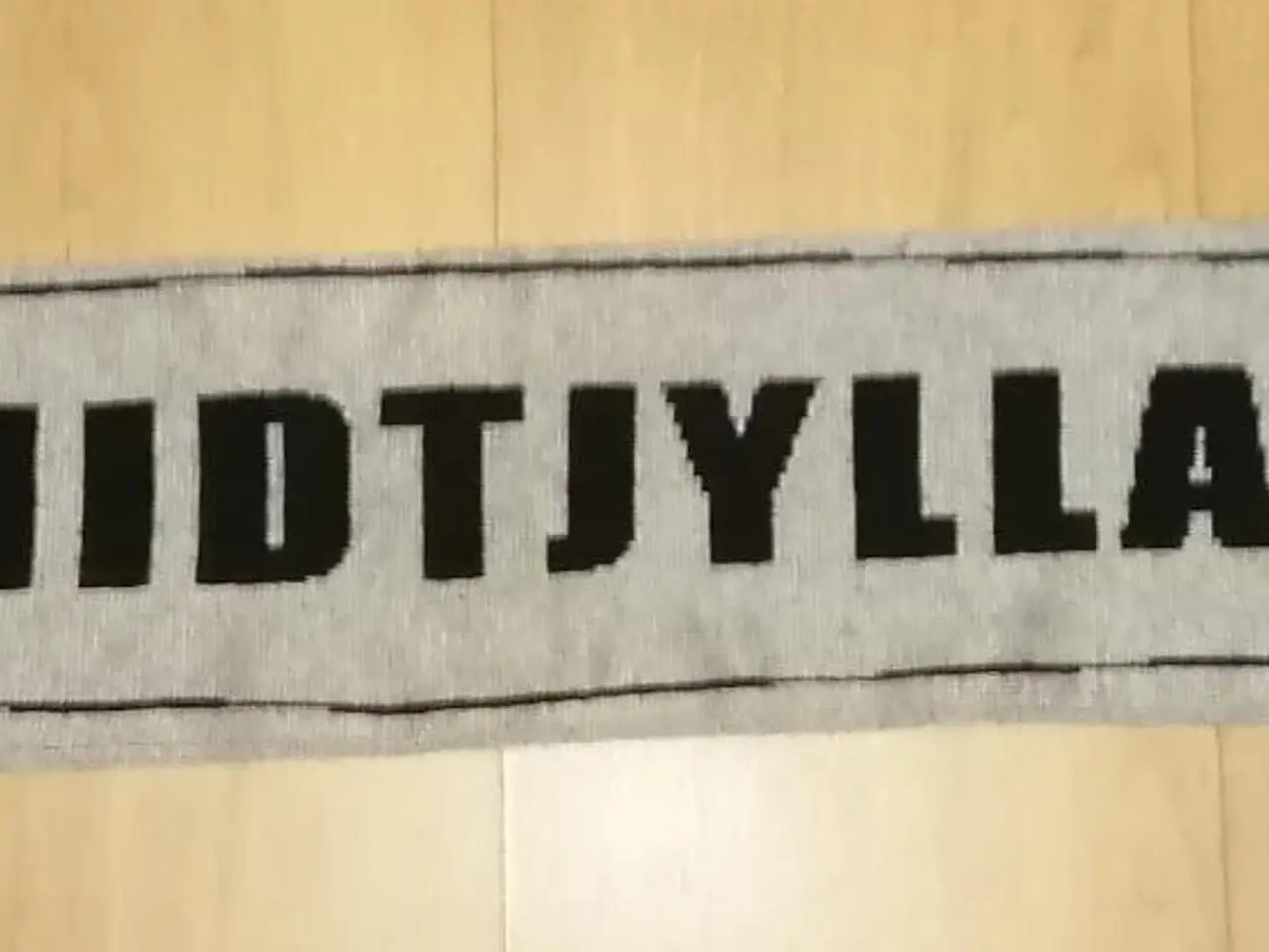 Billede 1 - FC MIDTJYLLAND HALSTØRKLÆDE, 150 CM