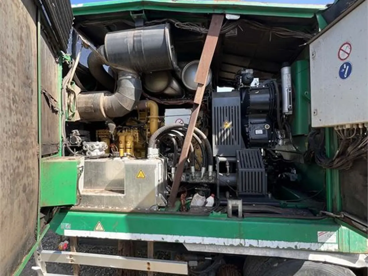 Billede 11 - Komptech Crambo 5200 EC Direct -  Kun 5992 timer/ Only 5992 hours - Video