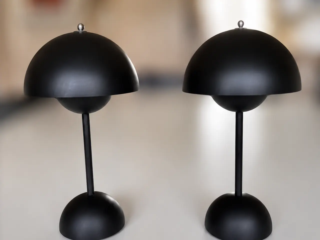 Billede 2 - 2 stk Flowerpot VP9 Portable Table Lamp