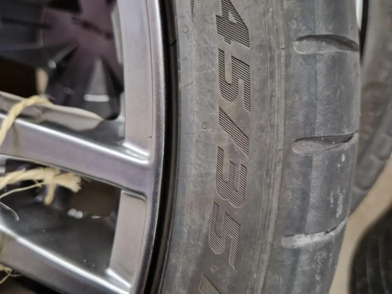 Billede 4 - 7 1/2 x 20" Alufælge med Pirelli PZoro 245/35x20