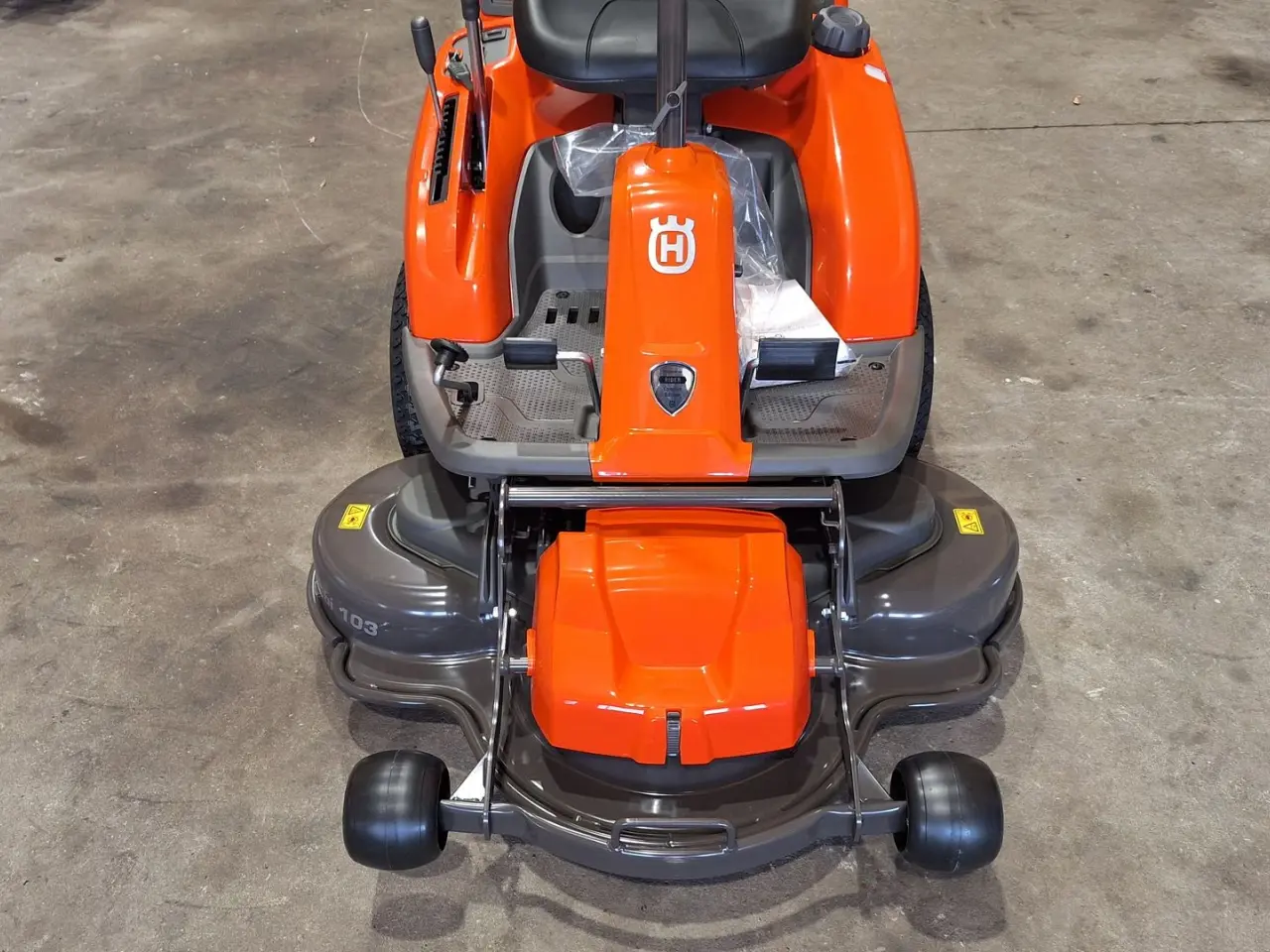 Billede 6 - Husqvarna R 214TC Comfort - 103cm klippebord FABRIKS NY
