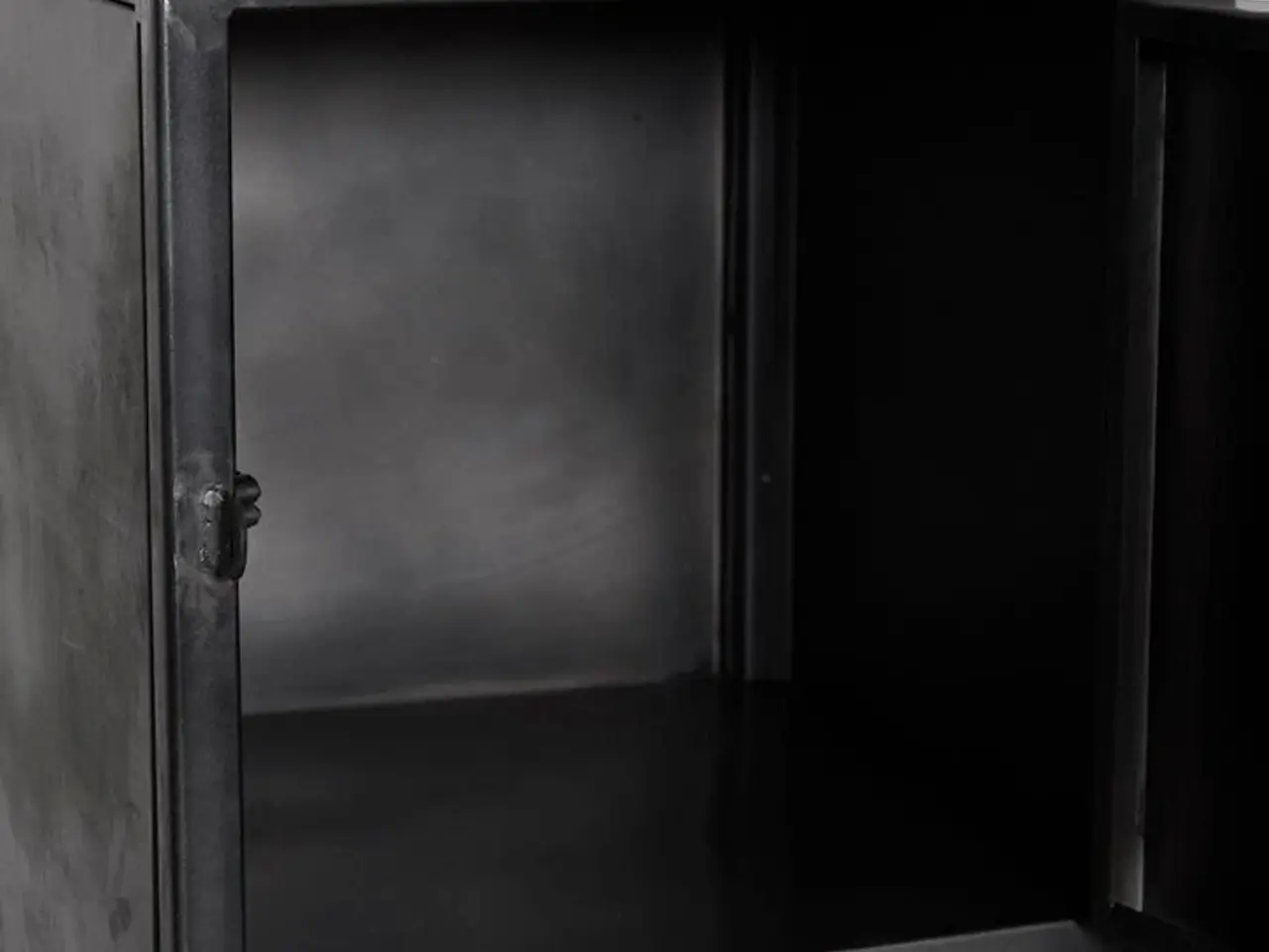 Billede 5 - Nyt LOCKER skab 3 rums