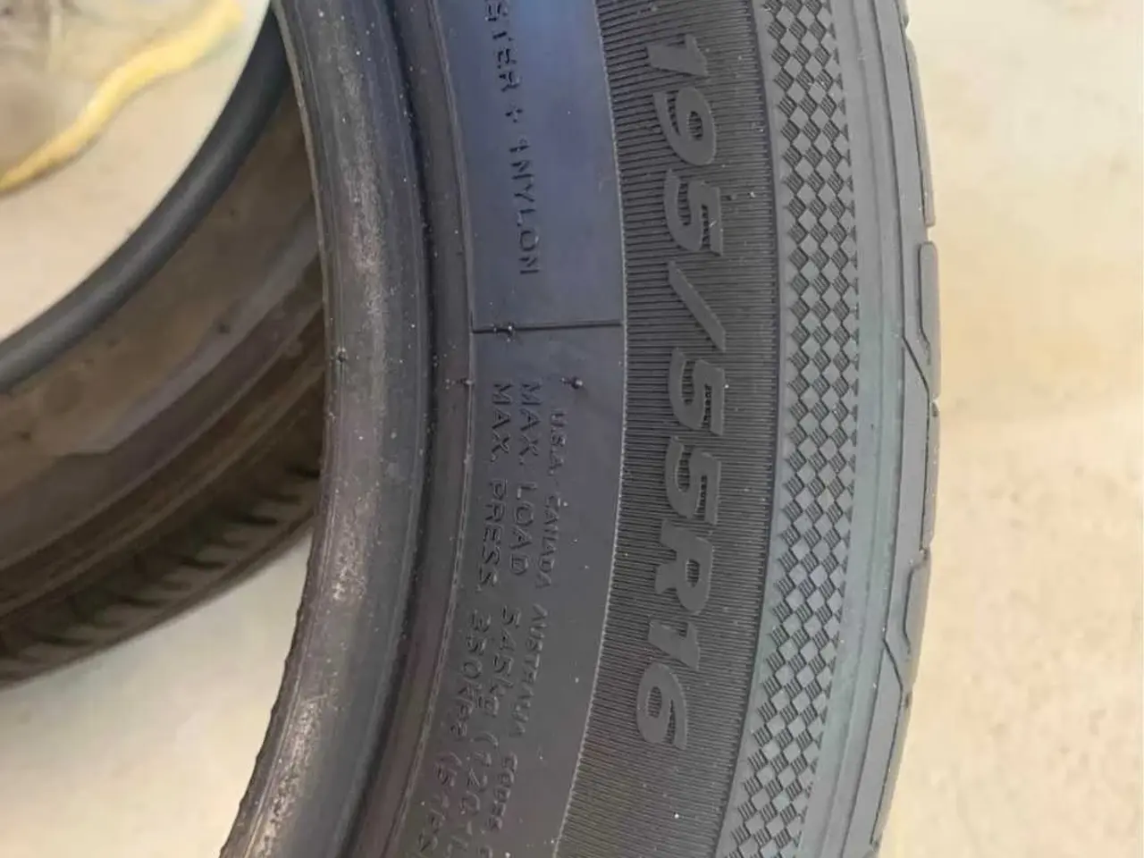 Billede 1 - 2stk Hankook Sommee dæk 16