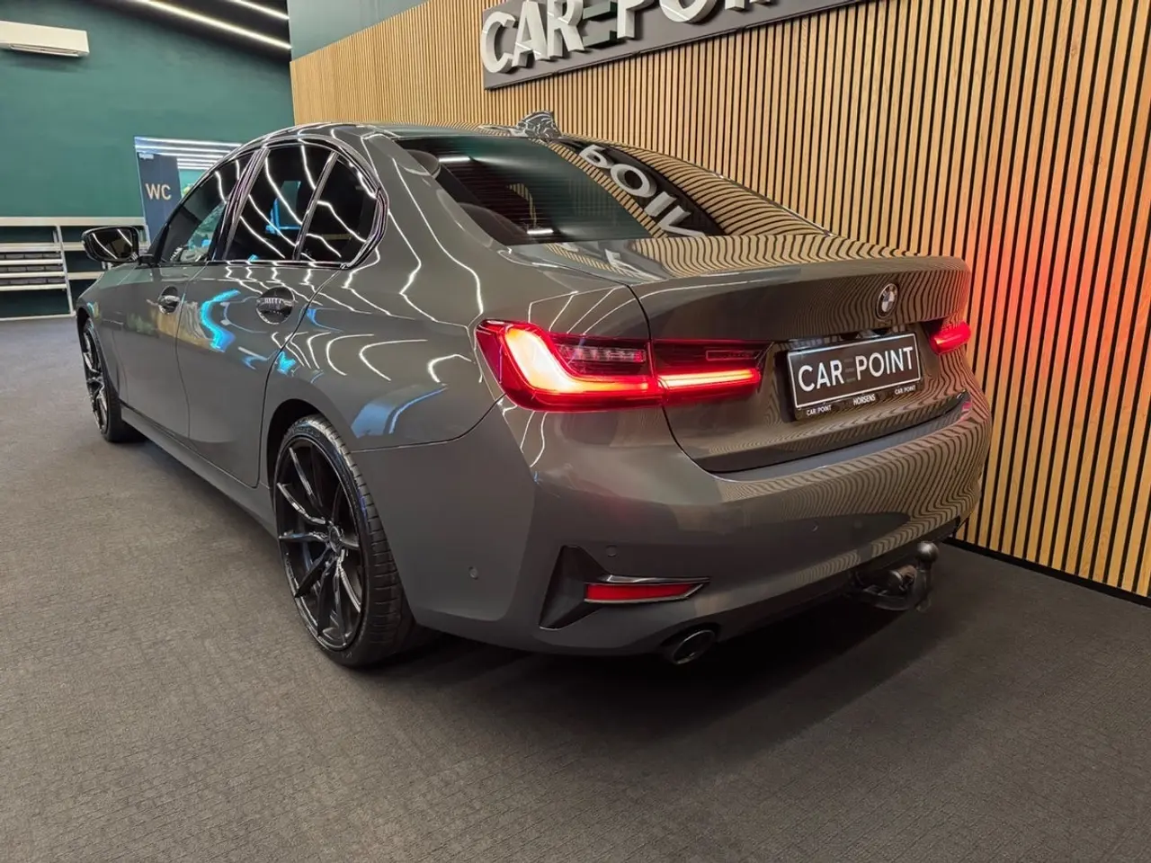 Billede 3 - BMW 320d 2,0 Sport Line aut.