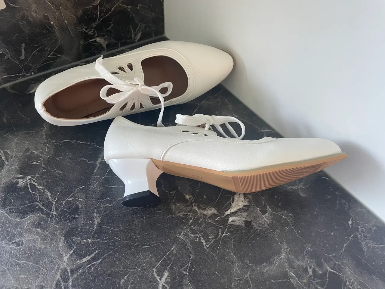 Billede 2 - Nye Pumps - ubrugte 