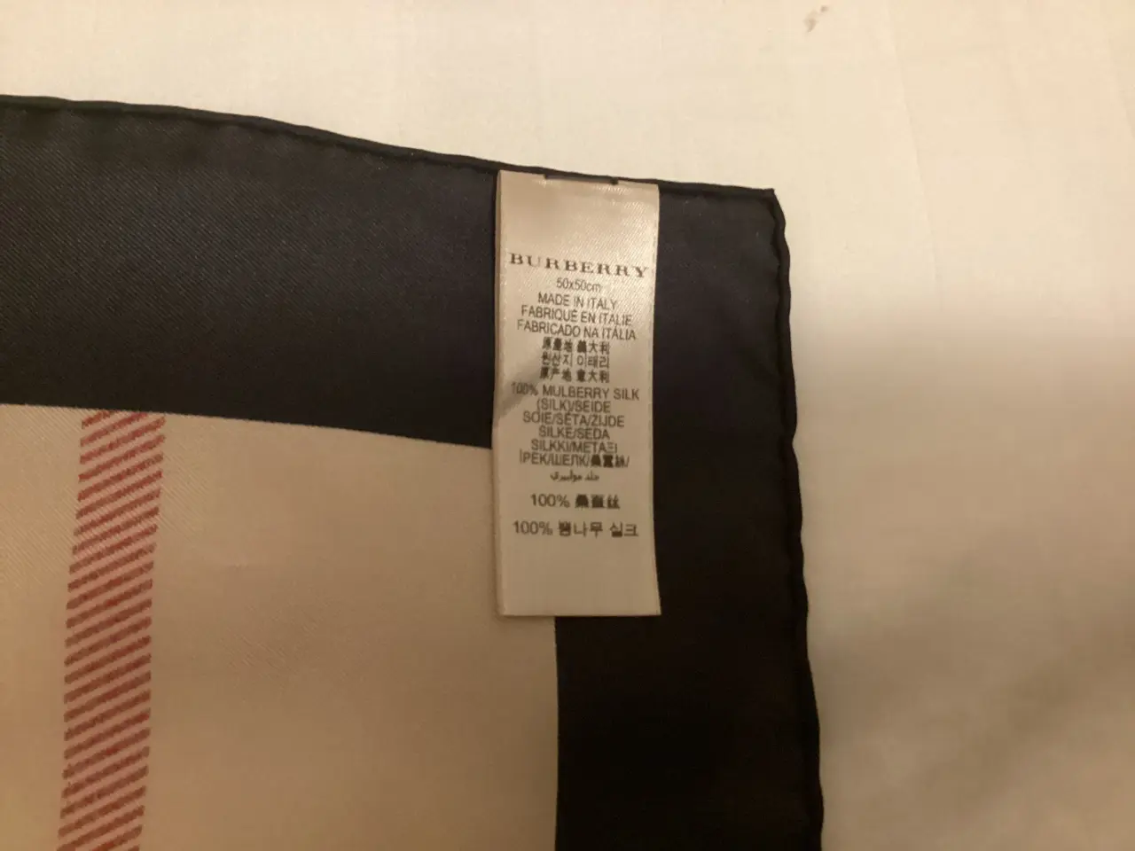 Billede 3 - Sjal, Burberry, str. Square 46 cm x 46 cm
