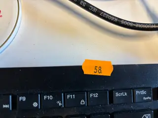 2 stk. Skærme m/docking, tastatur & mus LENOVO