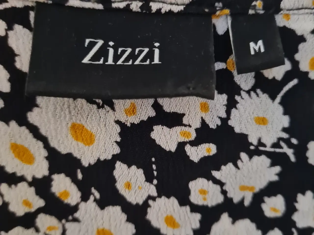 Billede 3 - Zizzi skjorte str M 46-48