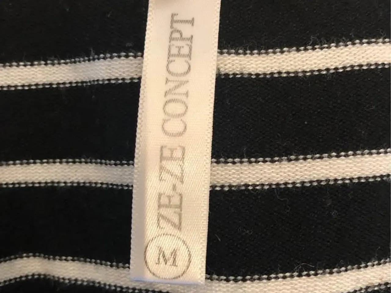 Billede 2 - Ze-Ze cardigan - Str. M