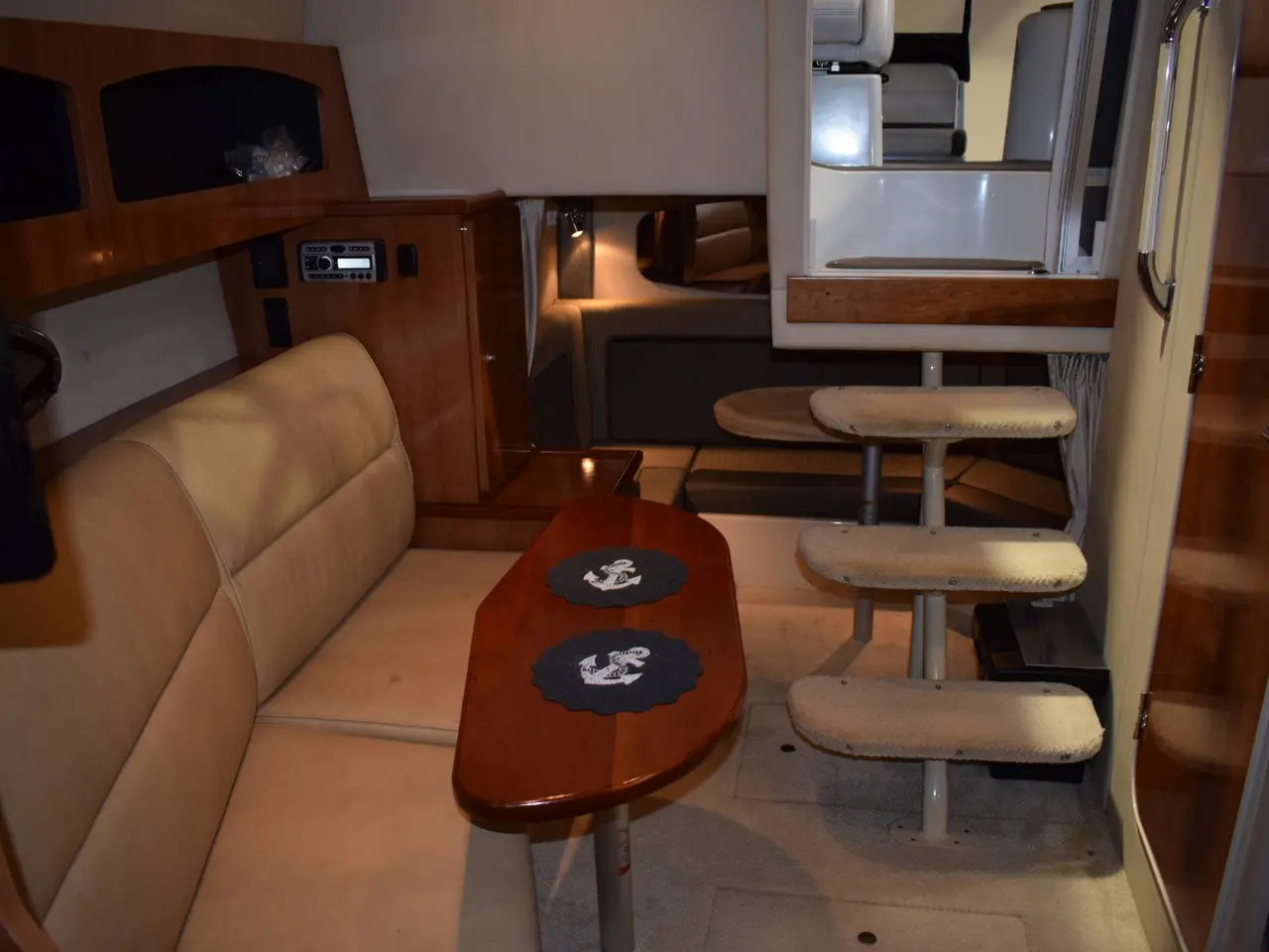 Billede 3 - Cruiser Yachts 300 Express - Twin Volvo Penta D3/Udstyr - DIESEL