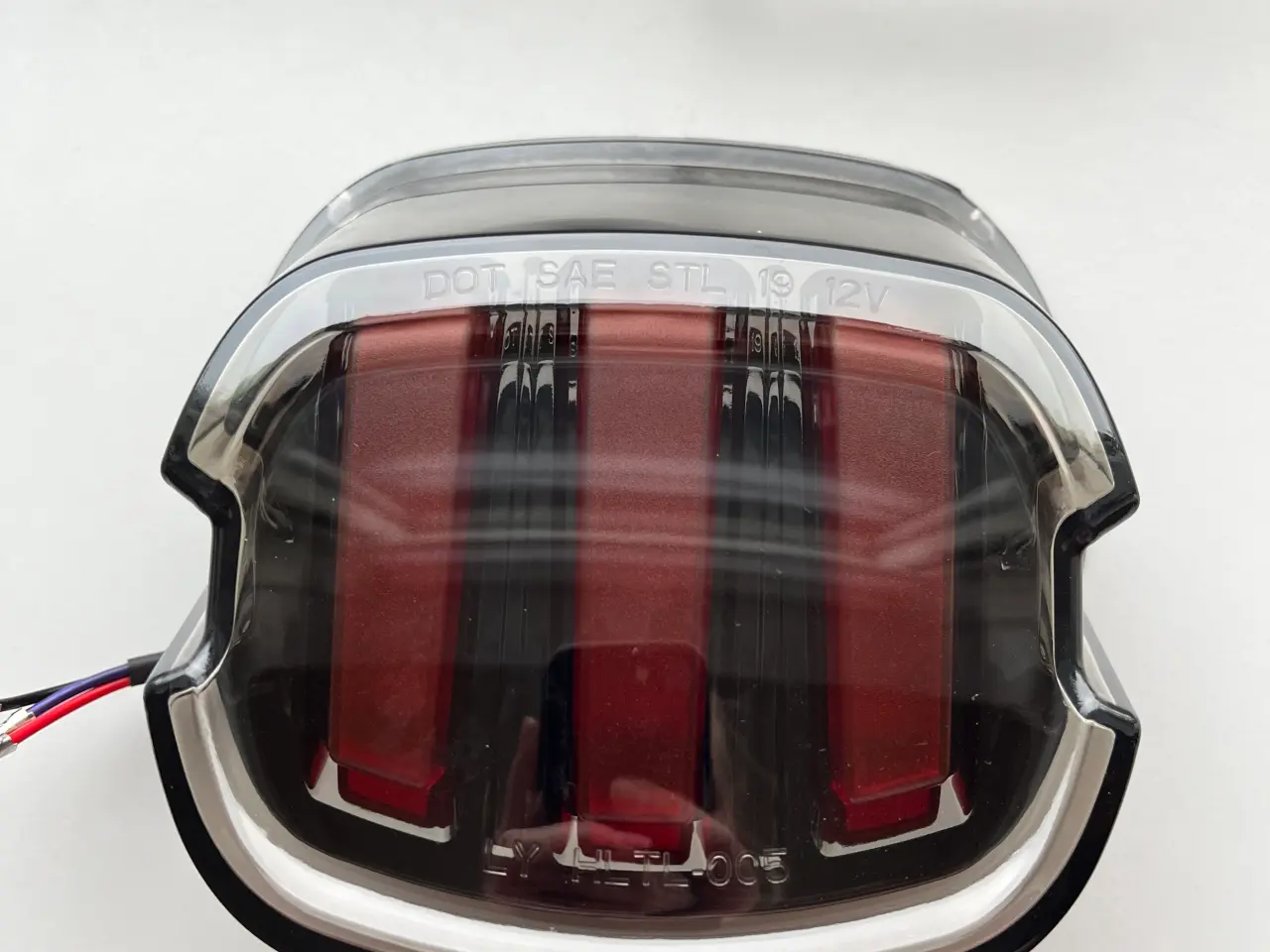 Billede 1 - LED ‘klo’ baglygte til Harley-Davidson