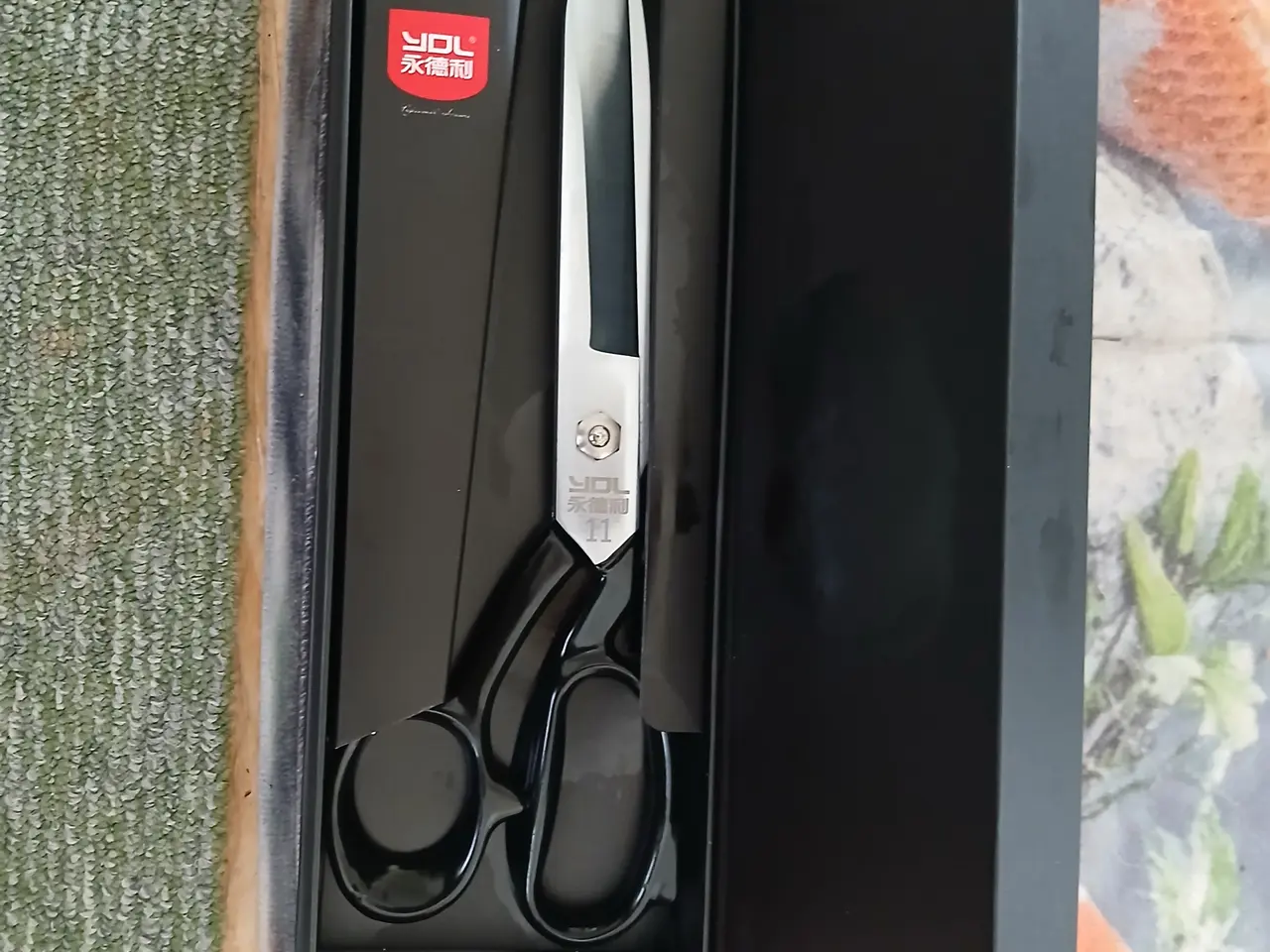 Billede 1 - arbejds saks 27,94 cm