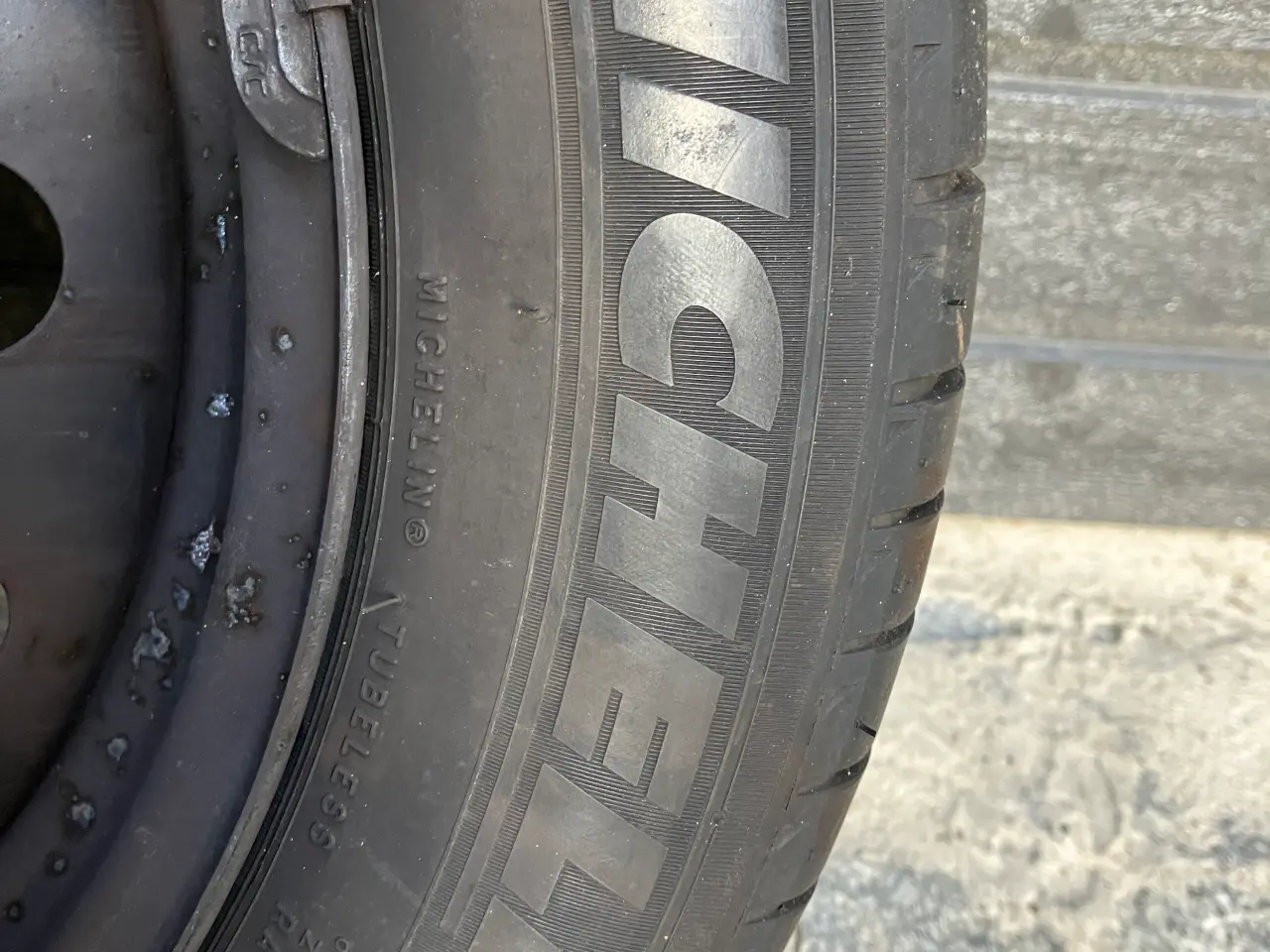 Billede 3 - Michelin sommerdæk