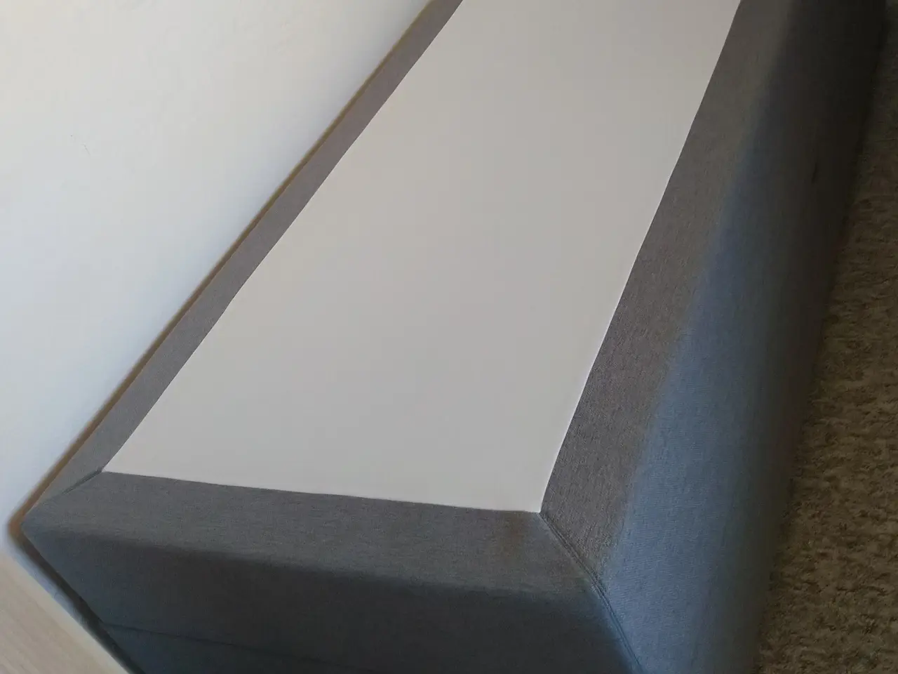 Billede 11 - Kvalitetsseng m/opbevaring inkl. topmadras (210cm)
