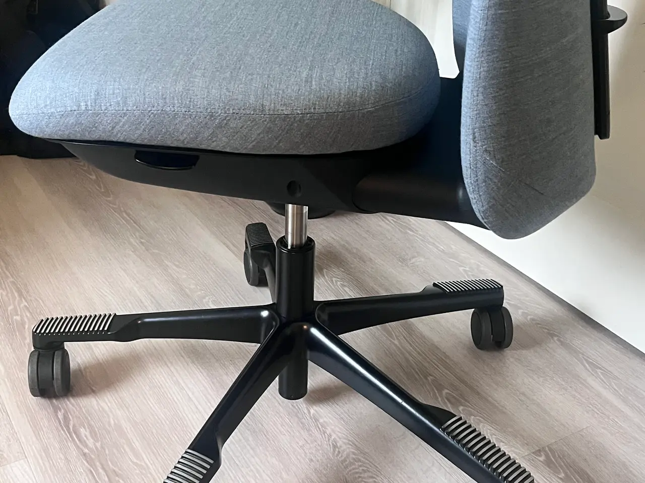Billede 2 - HÅG 7200 - Ergonomisk Kontorstol. NYPRIS: 10.000,-
