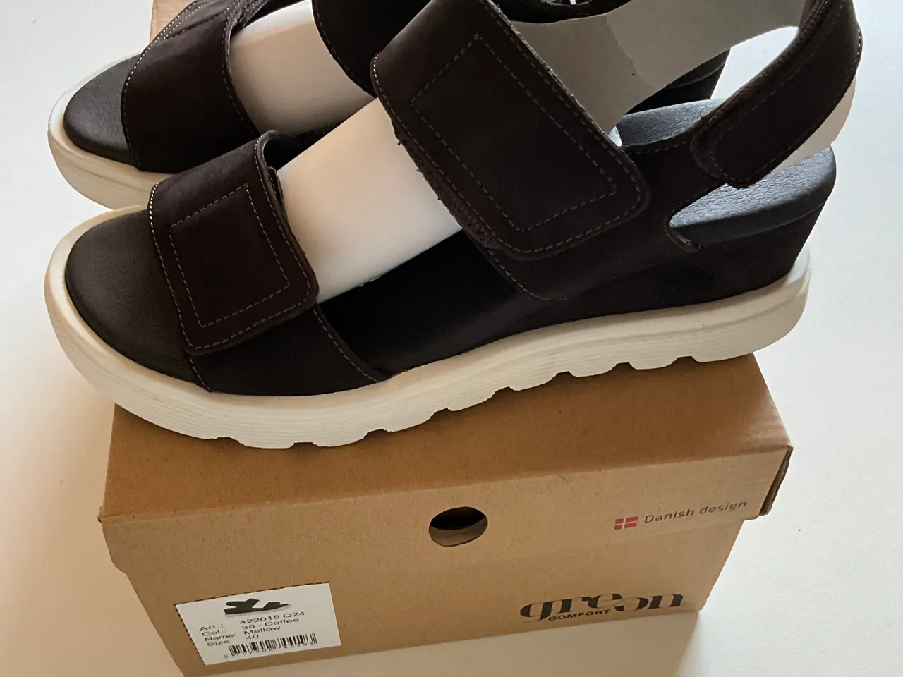 Billede 1 - NY lækker sandal, til hverdag og fest