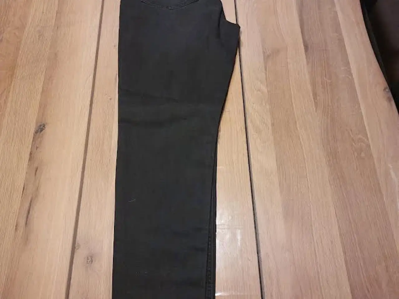 Billede 1 - 3 stk fabriksnye Black demin (W30/L32)