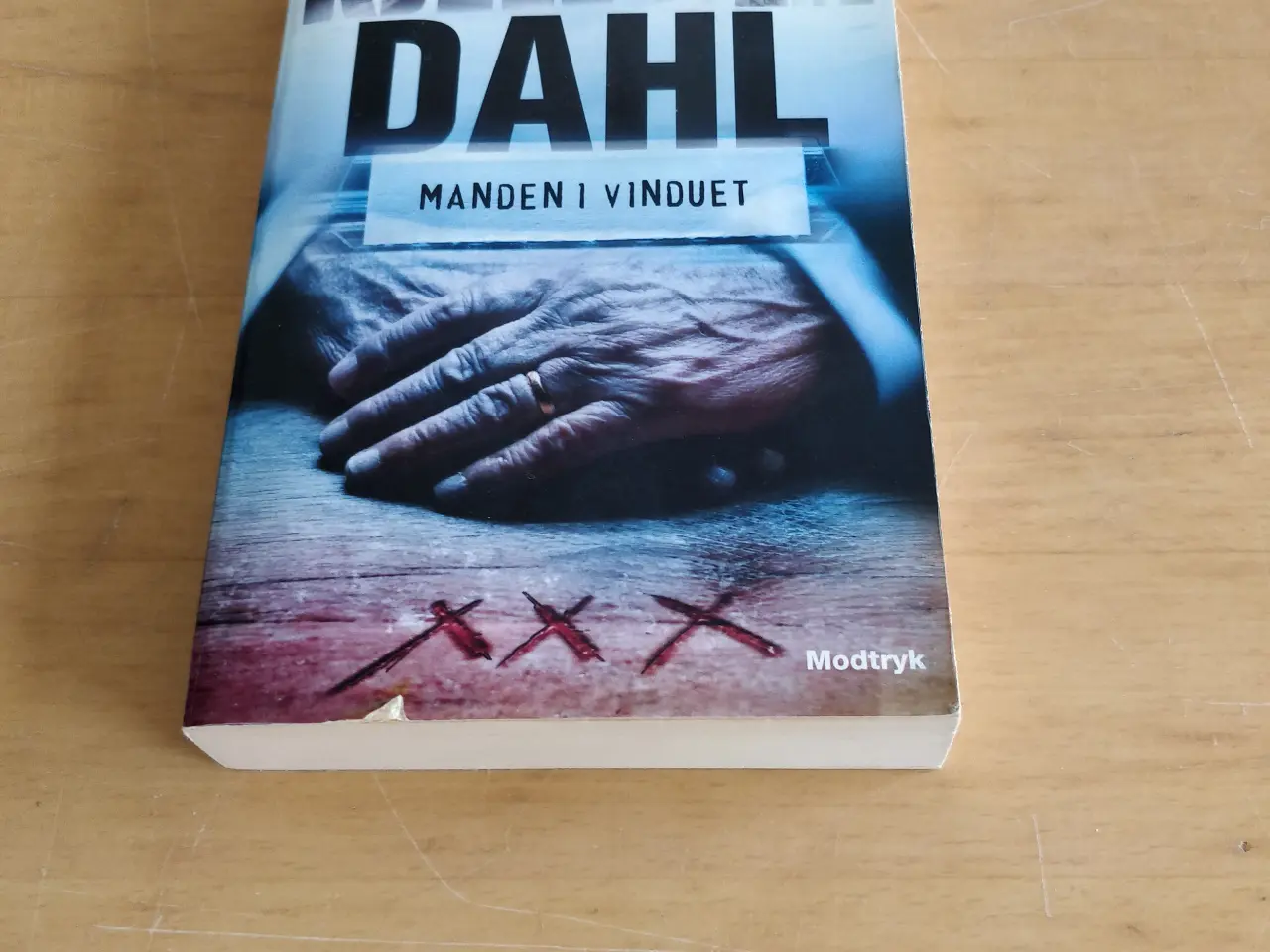 Billede 2 - Manden i vinduet