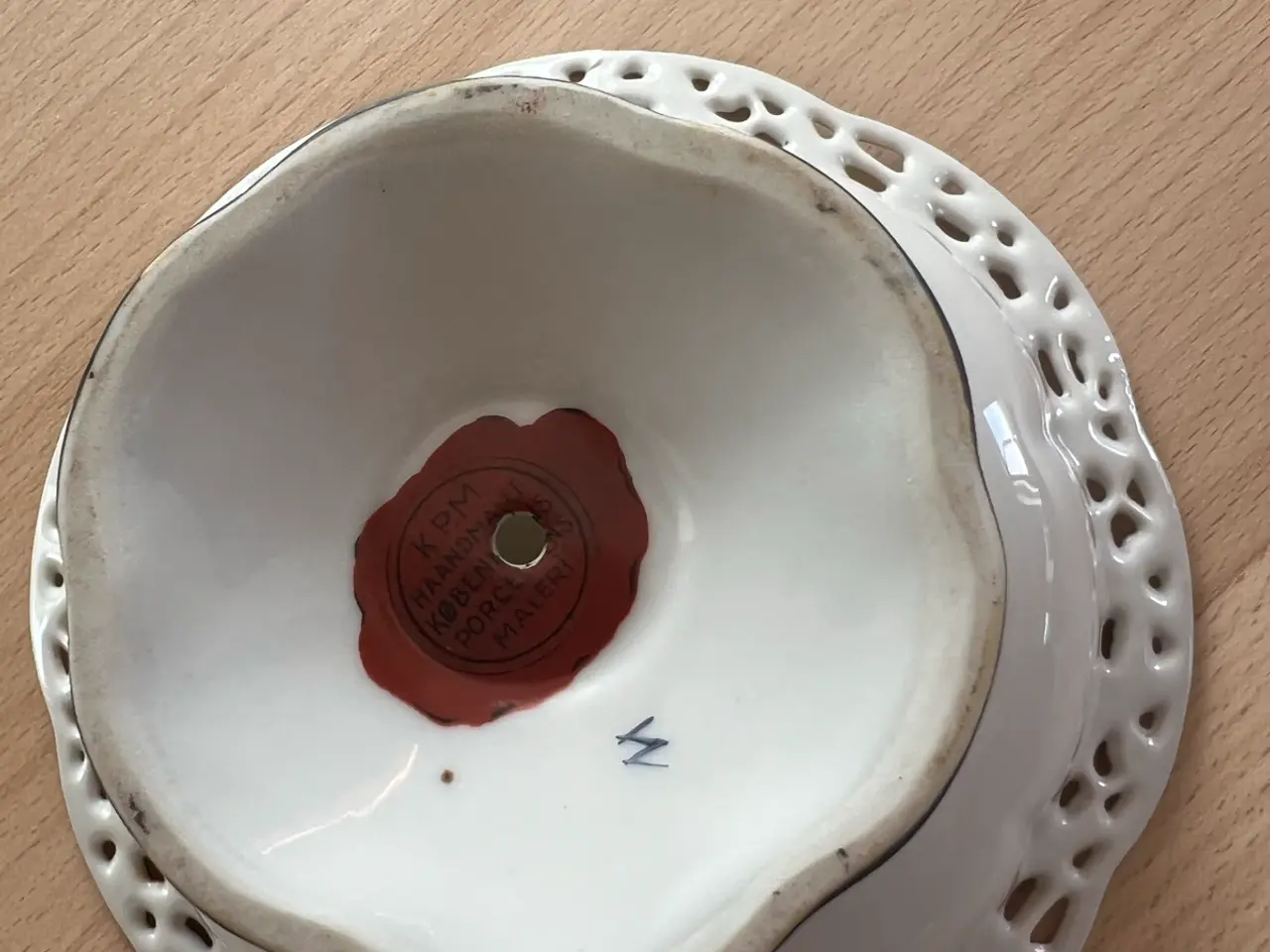 Billede 2 - Antik porcelænsopsats med gennembrud kant