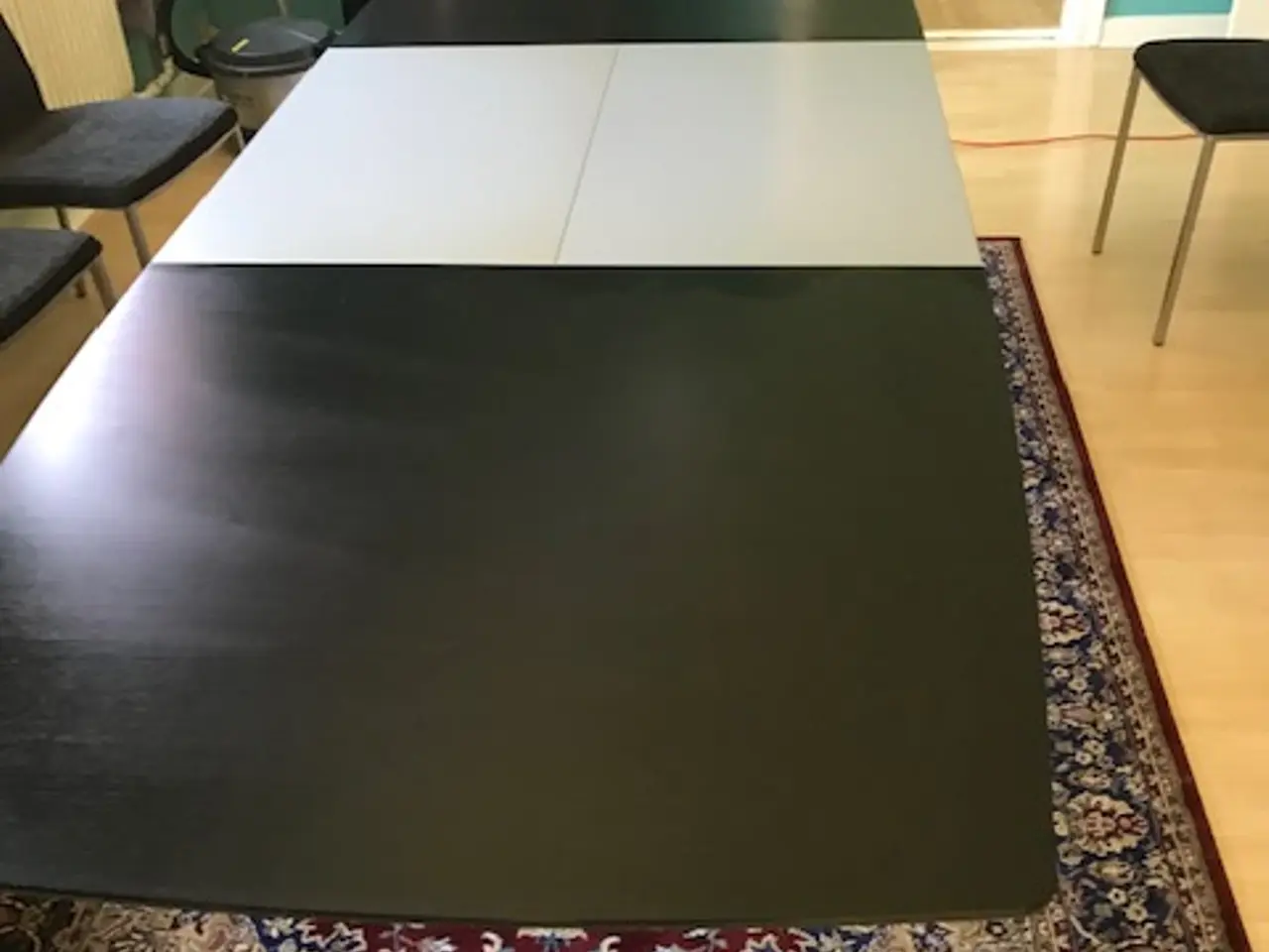 Billede 2 - Spisebord BoConcept med udslagsplade