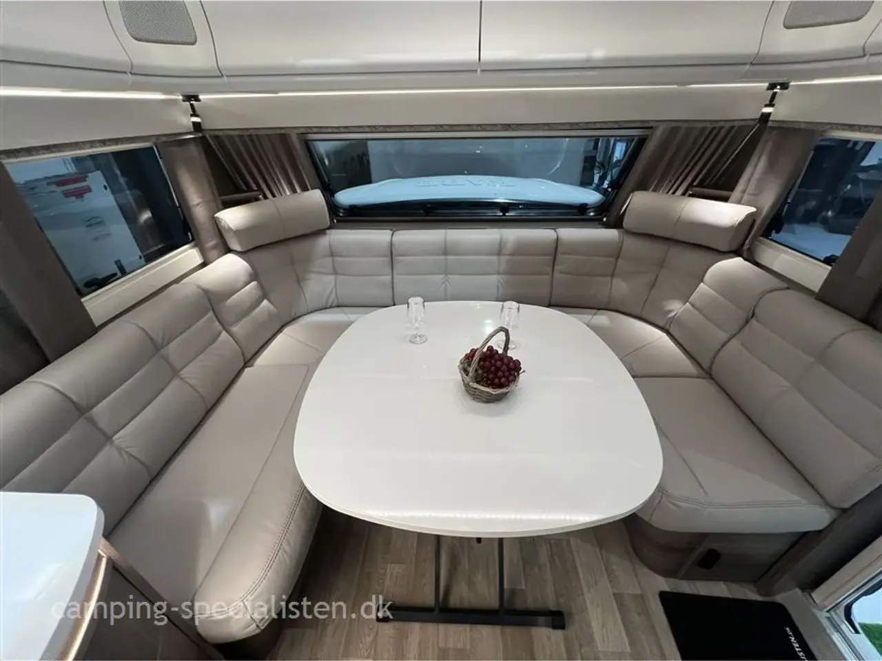 Billede 6 - 2026 - Kabe Smaragd 520 XL KS Premium Line   Kabe Smaragd 520 XL KS PREMIUM LINE 2026  Kan nu ses hos  hos Camping-Specialisten i Silkeborg