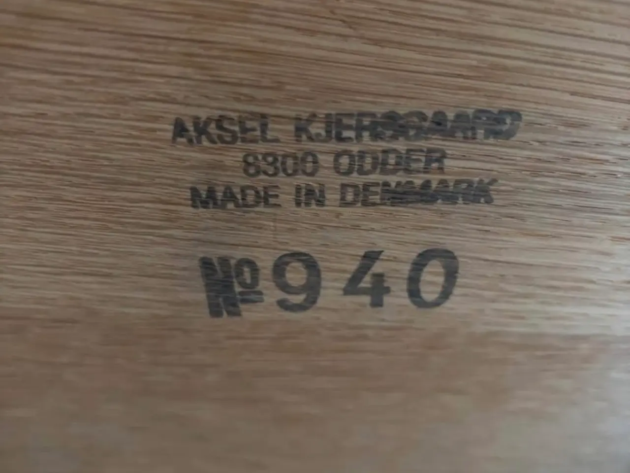 Billede 3 - Sofabord - AK 940 i sæbebehandlet eg med stålben