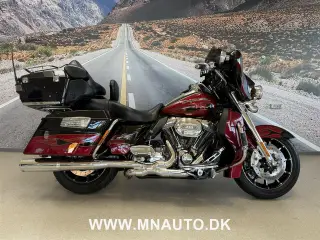 Harley-Davidson FLHTCUSE Electra Glide Ultra Classic CVO 110"
