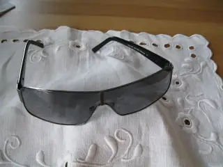 Solbrille Prego dansk design