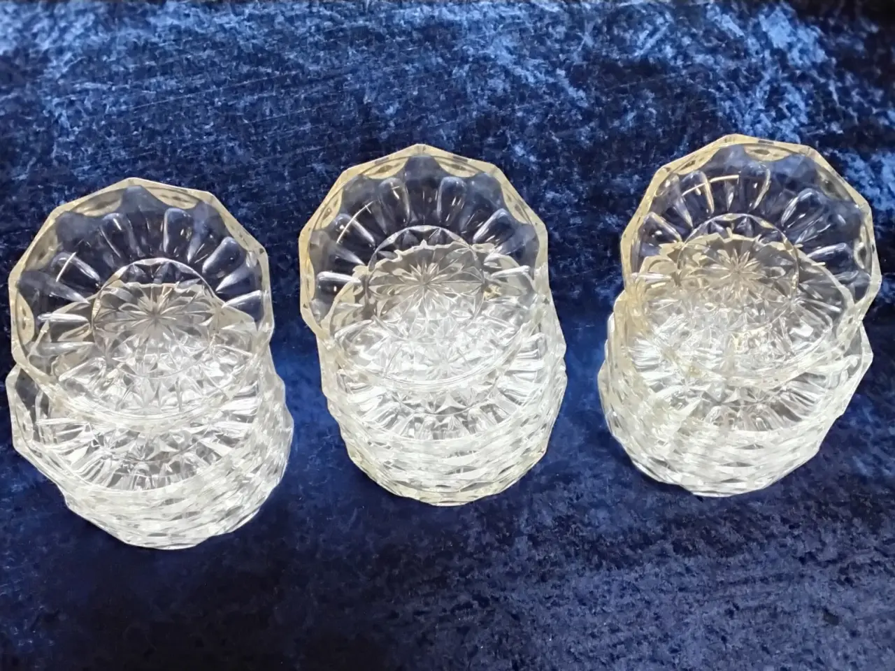 Billede 3 - 15 retro isassietter med stjernemønster ø 14 cm