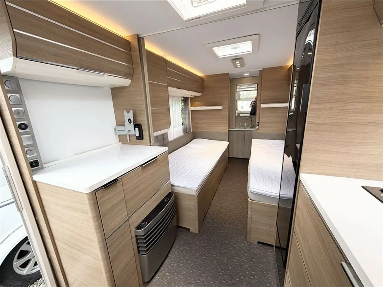 Billede 9 - 2019 - Adria Adora 572 UT Enkeltsenge-Endebad-Gulvtemp.-Mover