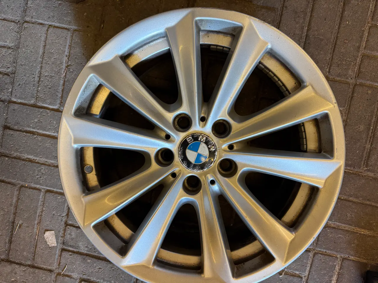 Billede 4 - BMW fælge med tilhørende dæk