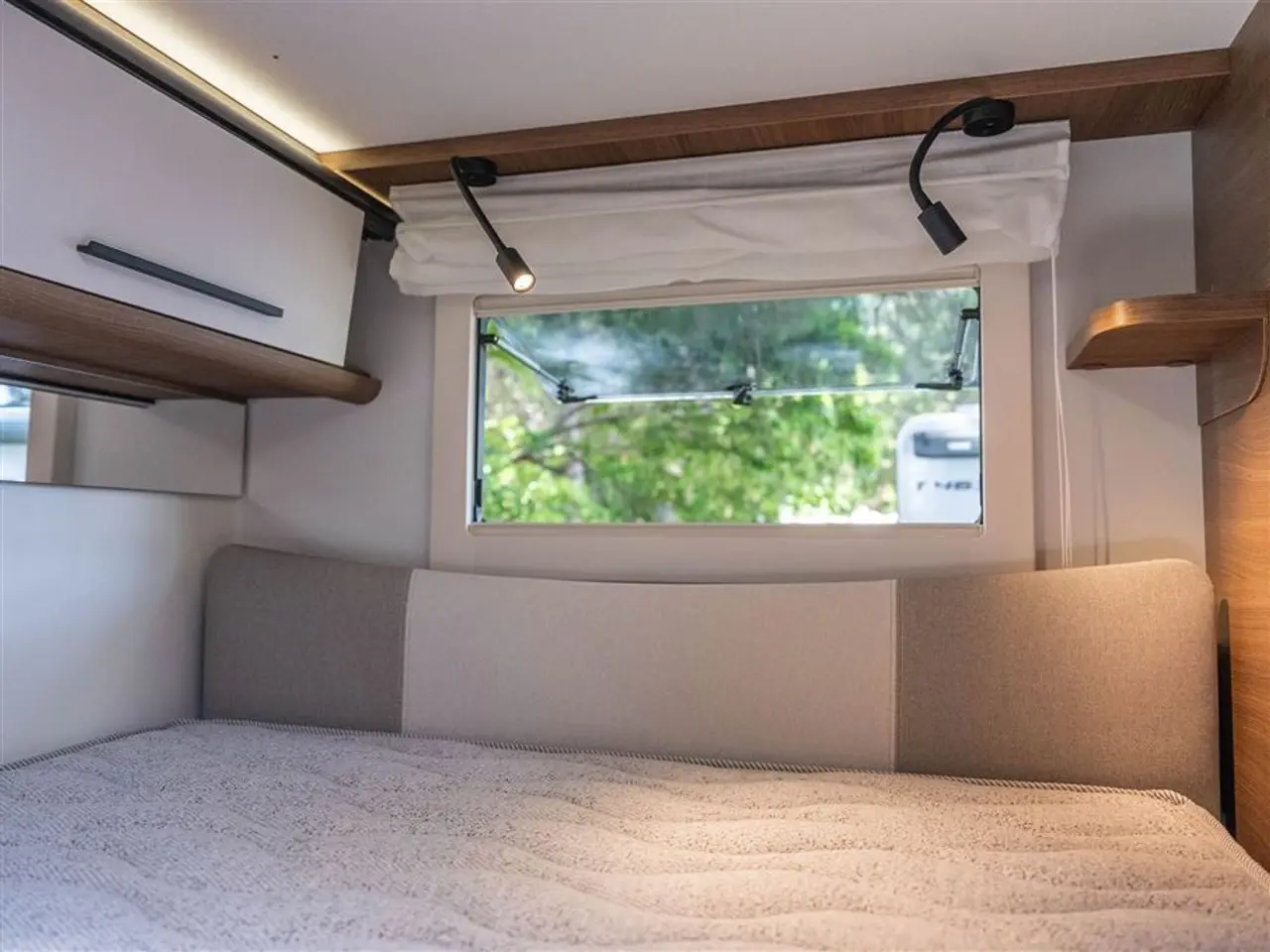 Billede 9 - 2027 - Benimar Tessoro 444 NK   Perfekt til 4 personer
