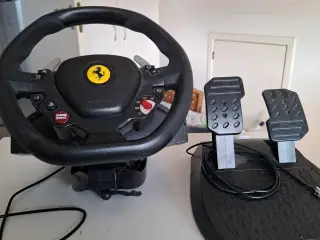Thrustmaster Ferrari racerrat og pedaler til gamin