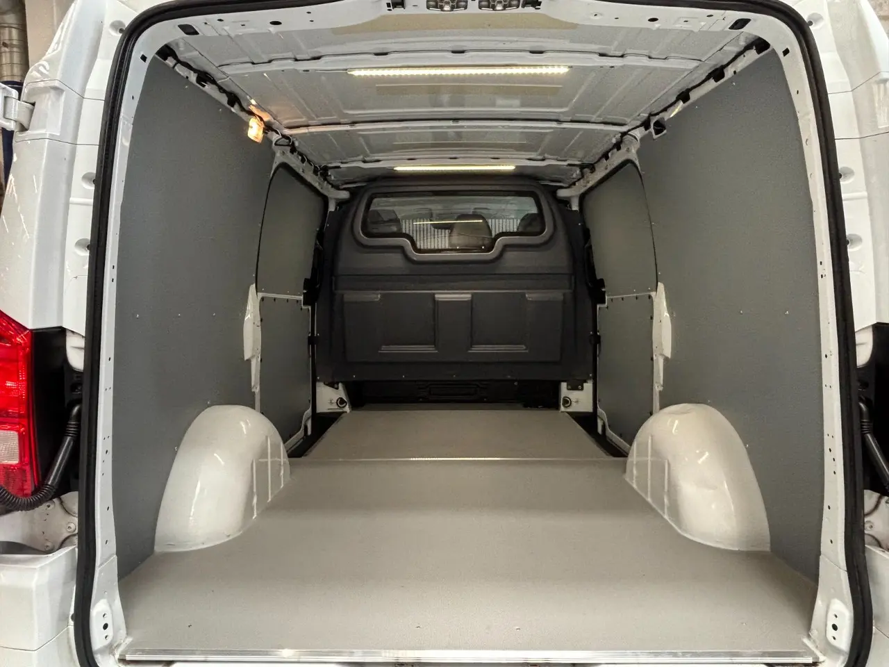 Billede 7 - Mercedes Vito 119 2,0 CDi Kassevogn aut. L 4x4
