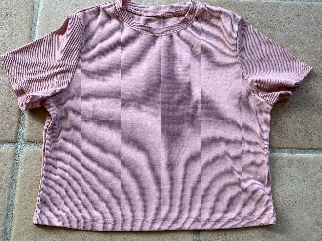 Billede 1 - Dazy t-shirt str.L