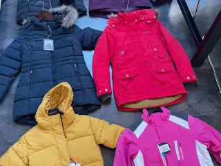 Nye vinterjakke / skijakke 10-14år