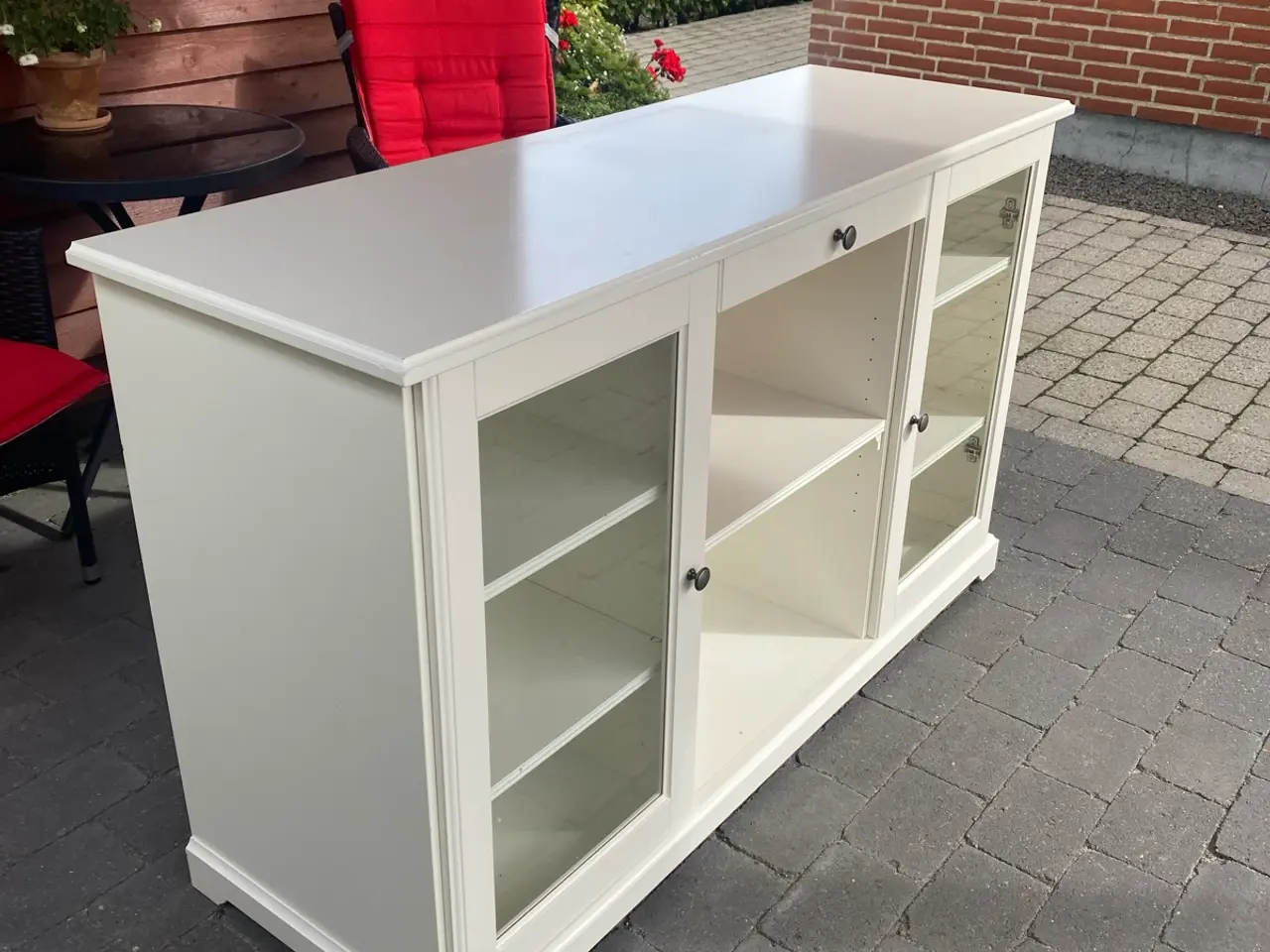 Billede 1 - Ikea Skænk i pæn stand.