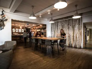 Kontorer, mødelokaler og Co-working i kreativt kontorfællesskab på Vesterbro
