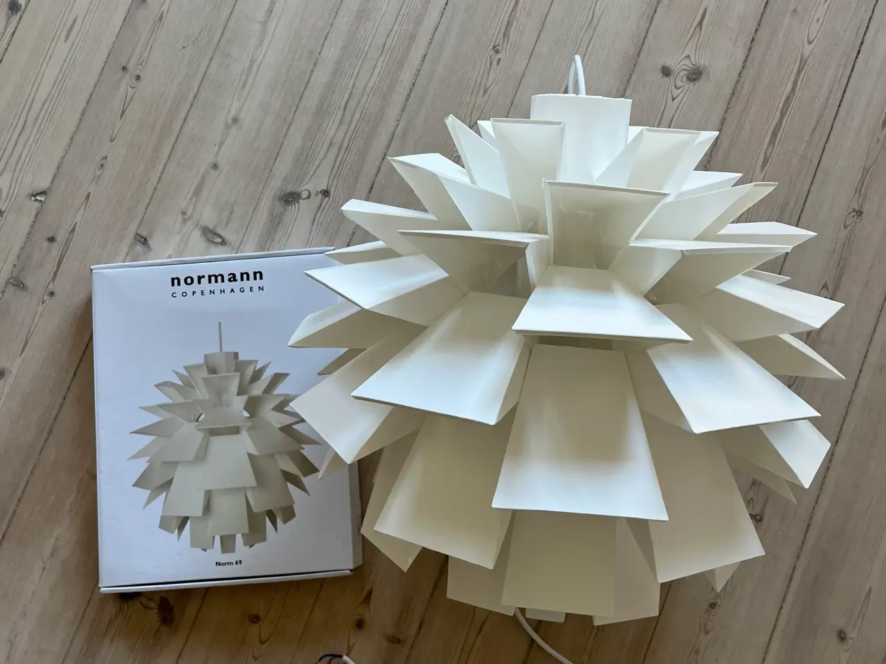 Billede 1 - Lampe